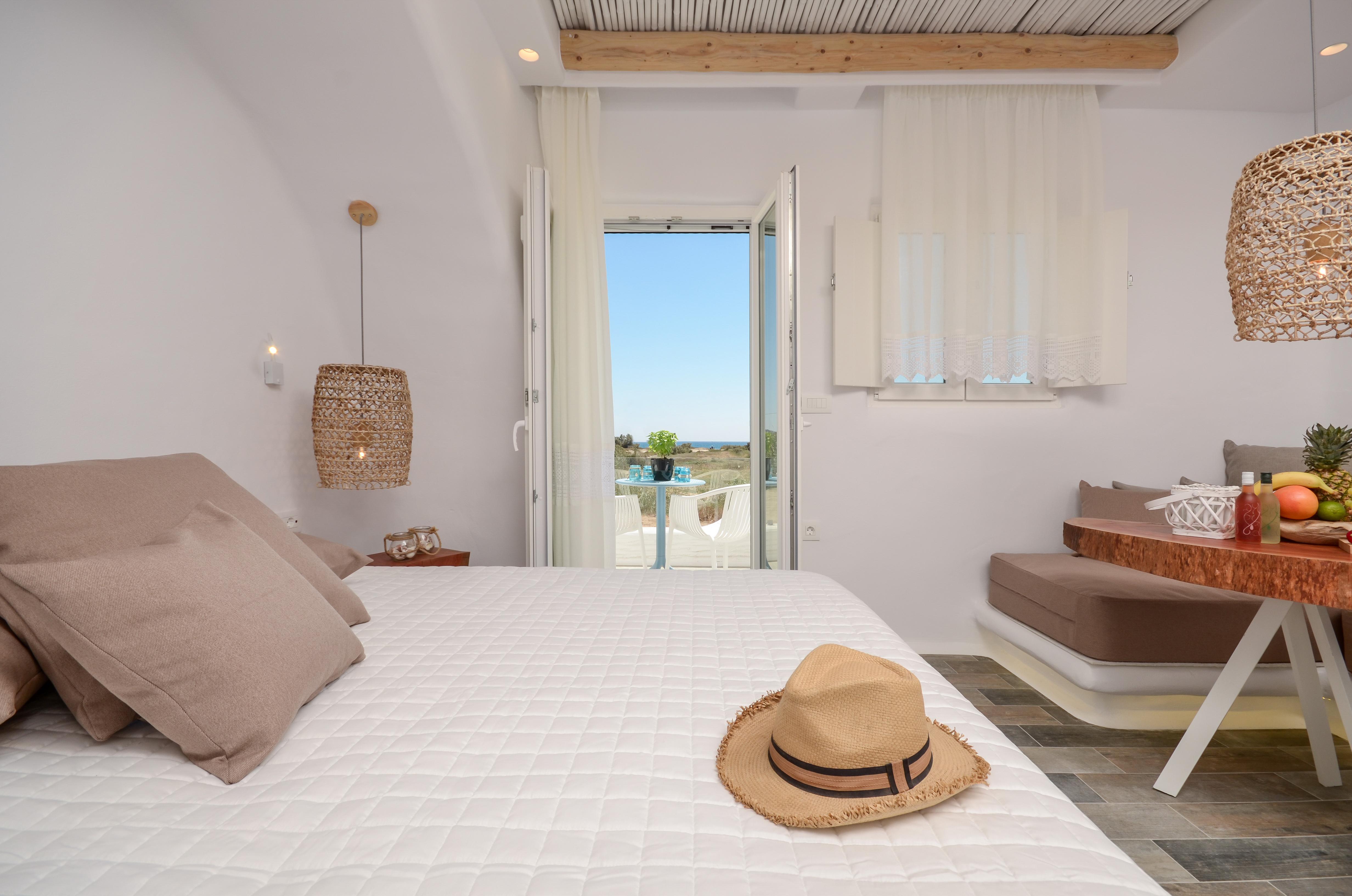 Naxos Island Escape Suites Plaka  Exterior photo